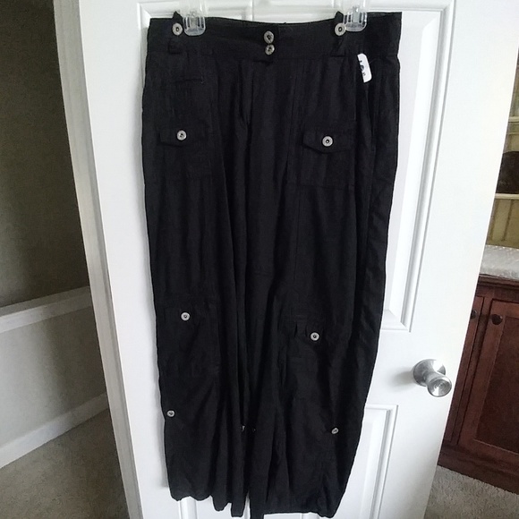 Linen /rayon blend cargo style black cropped pants - Picture 1 of 8